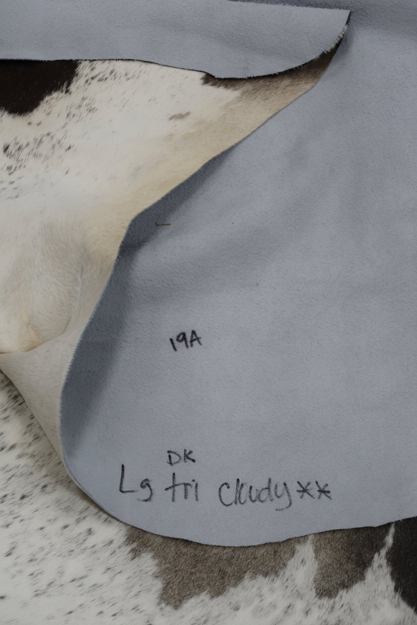 19A: Luxury Genuine Natural Cowhide Rug