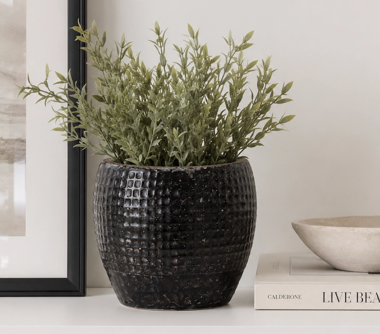 Simple Pattern Black Terracotta Planter