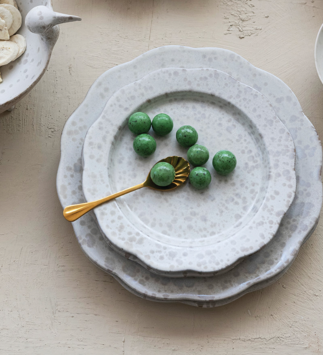 Speckle Stoneware Scalloped Plate- 2 Sizes