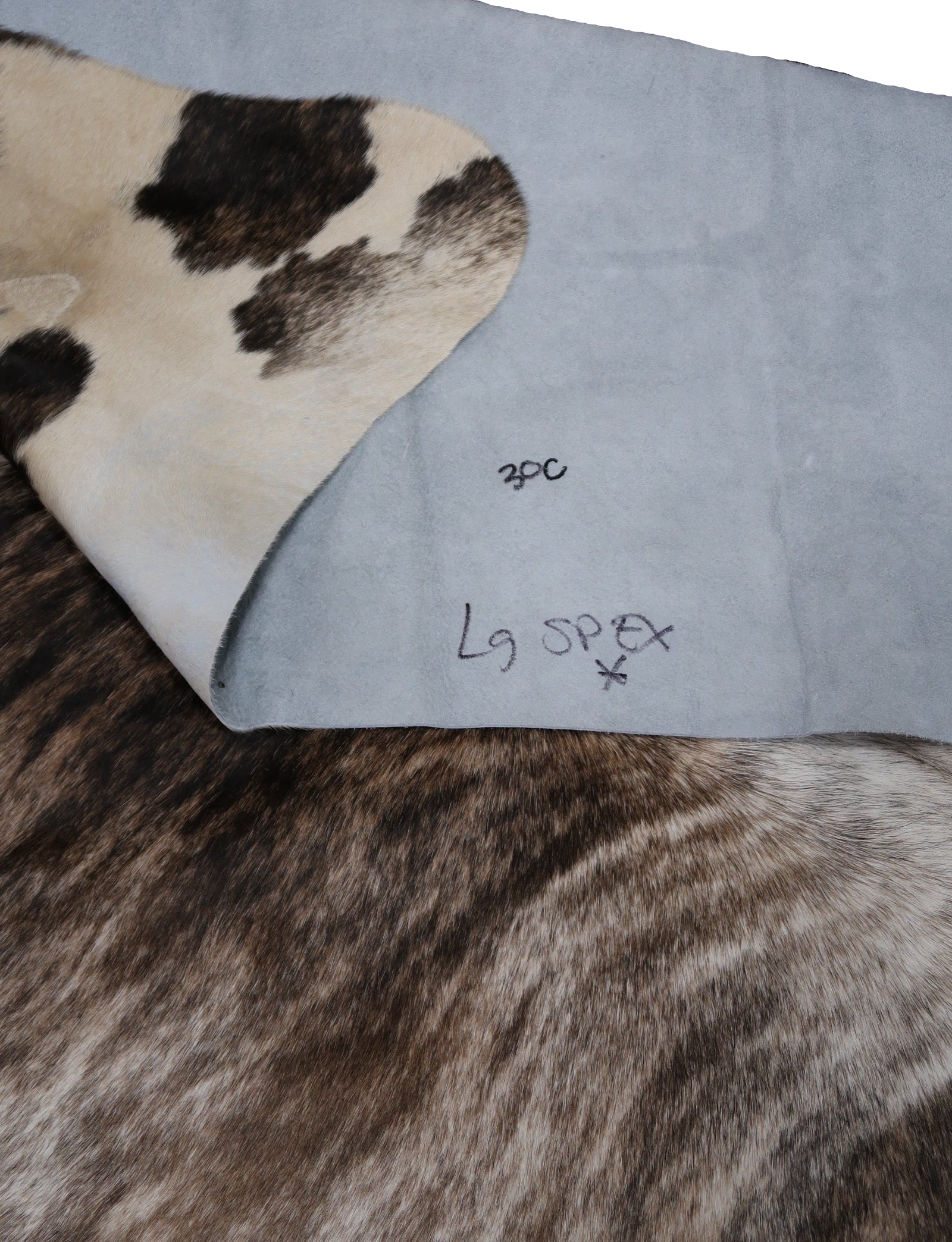 30C: Luxury Genuine Natural Cowhide Rug