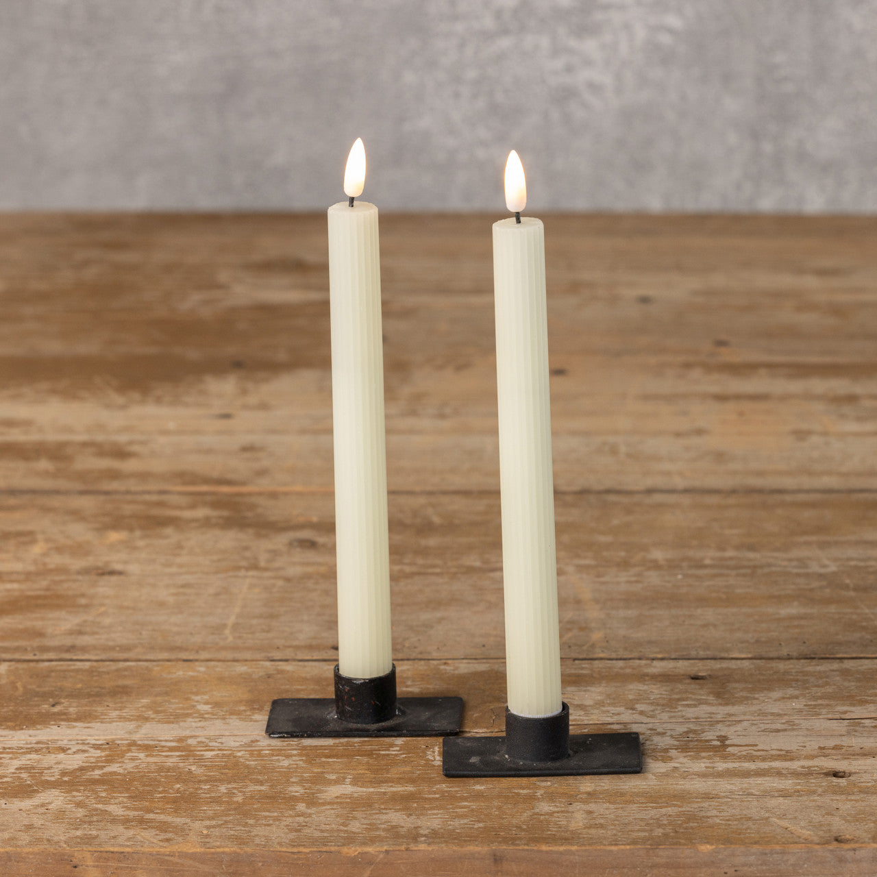 3D Flame Grooved Taper Candle - Set of 2