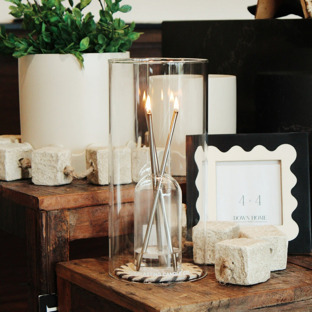 Black & White Wavy Photo Frame