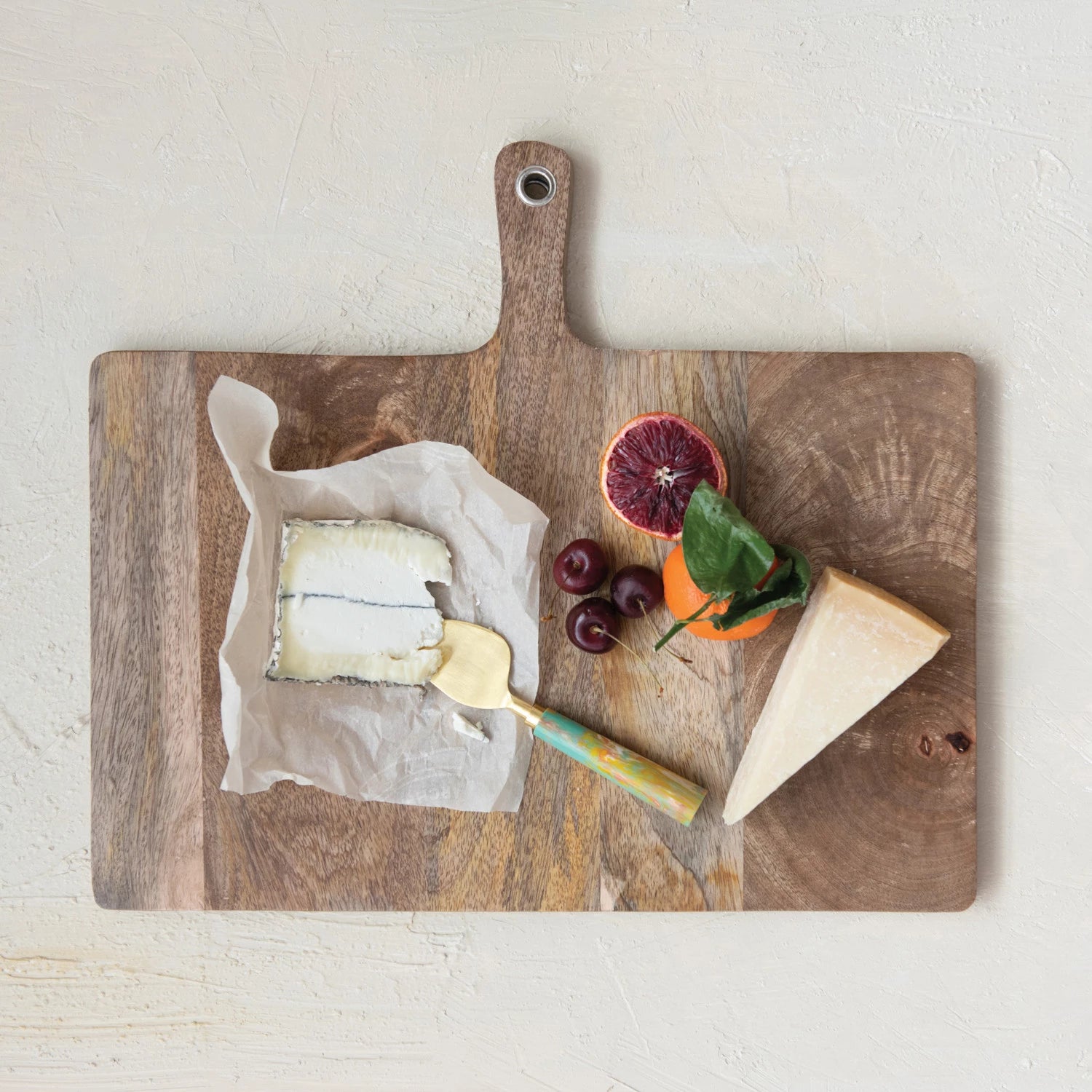 Oblong Mango Wood Serving Board w/Handle