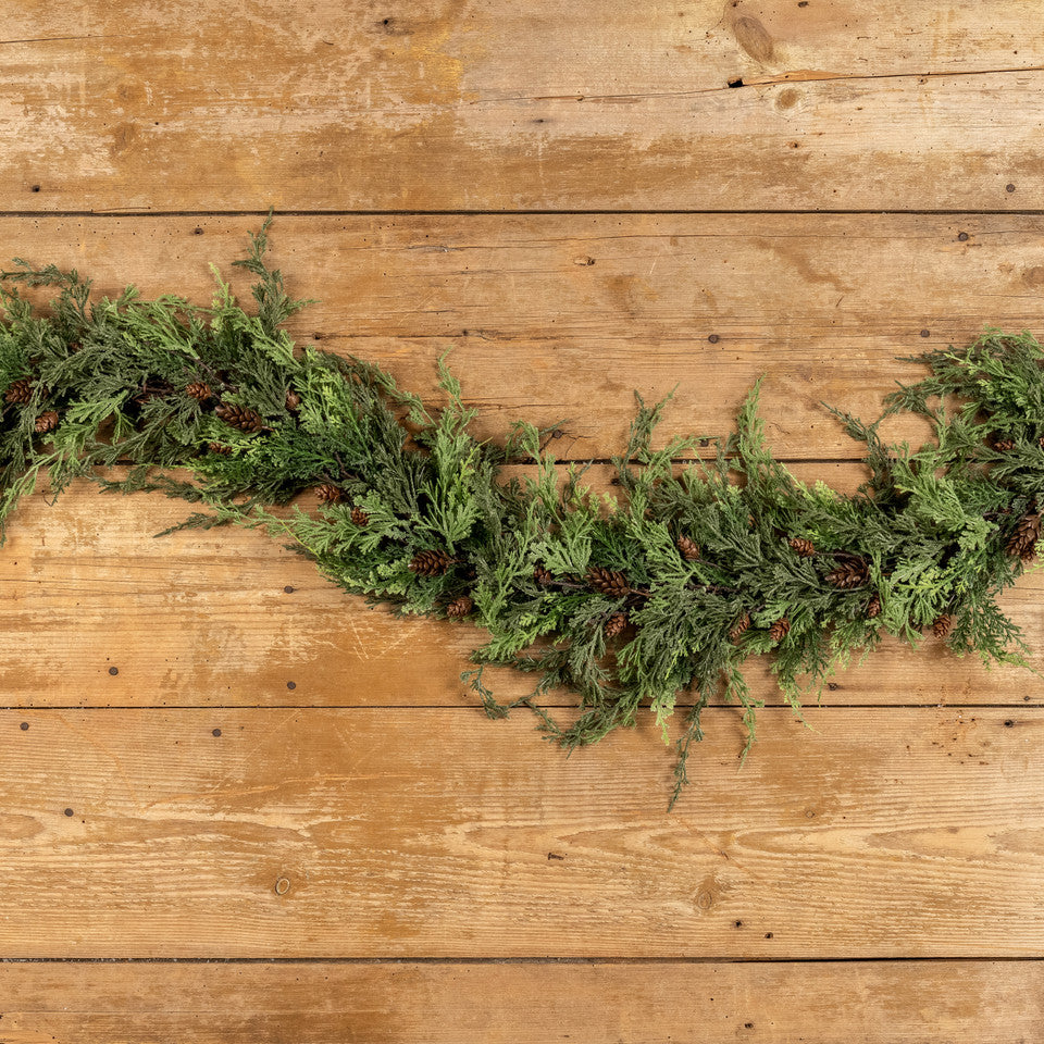 Cedar & Mini Pinecones Garland