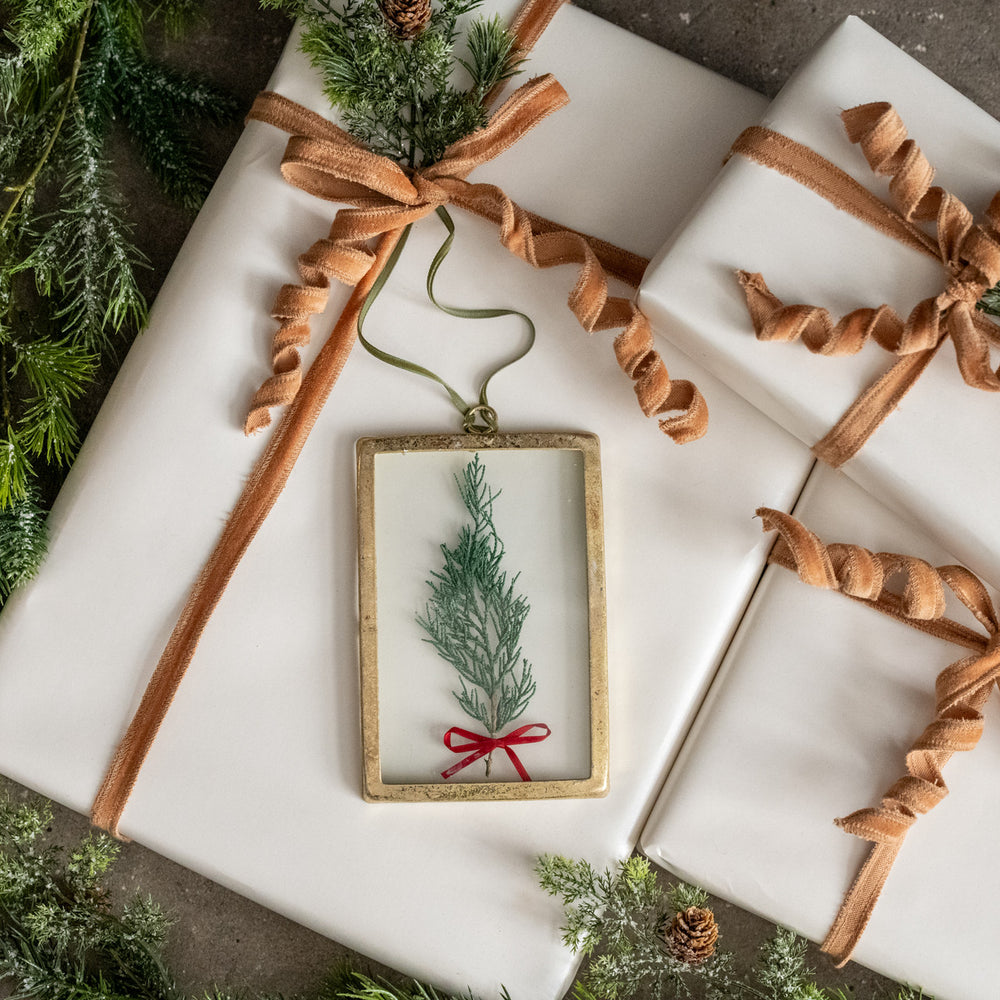 Pressed Holiday Floral Ornament - 3 Styles