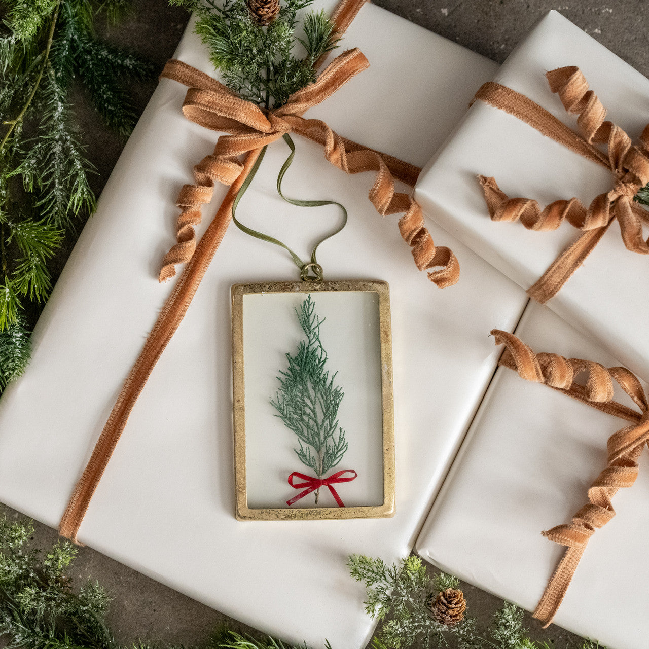 Pressed Holiday Floral Ornament - 3 Styles