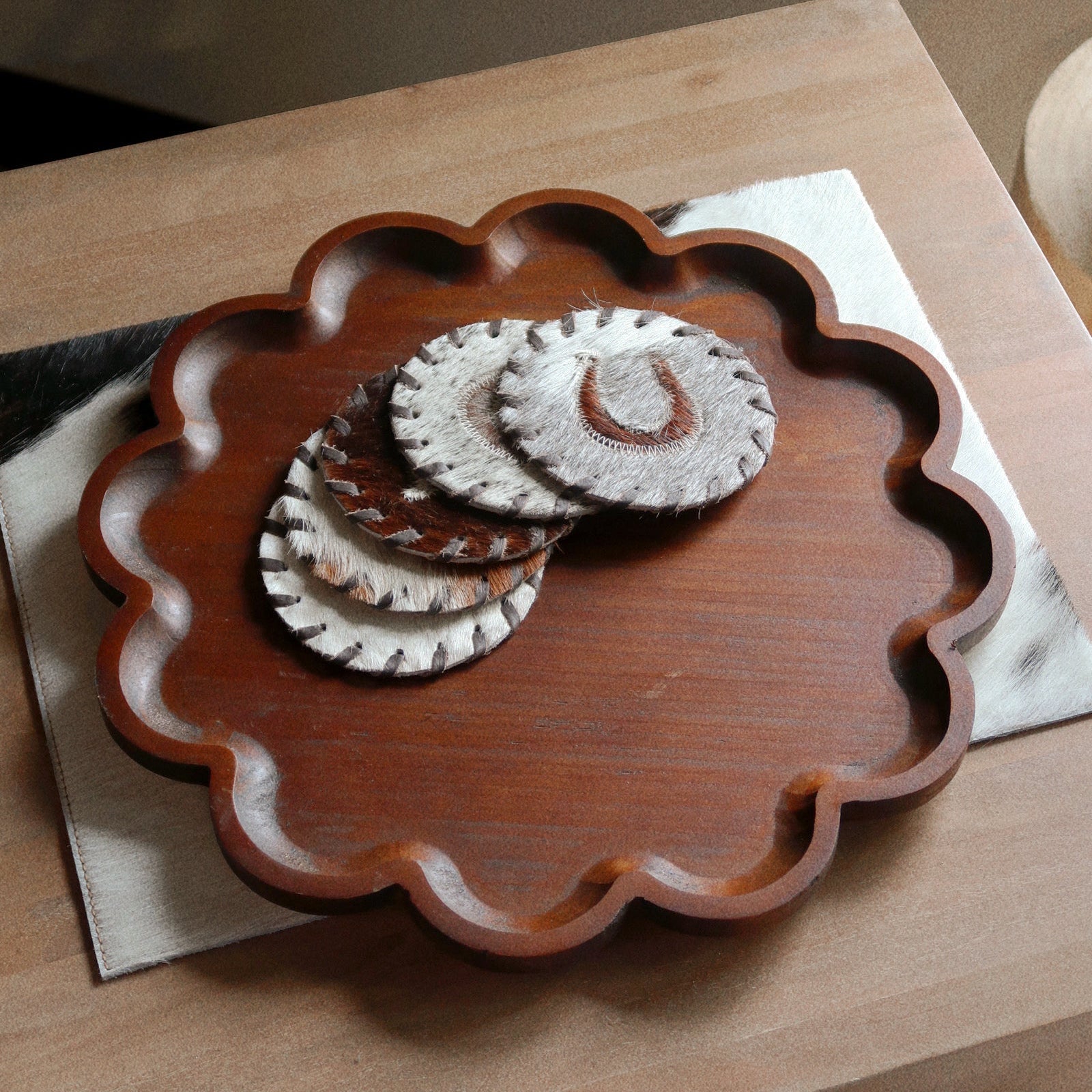 Petal Edged Tray - 2 Sizes