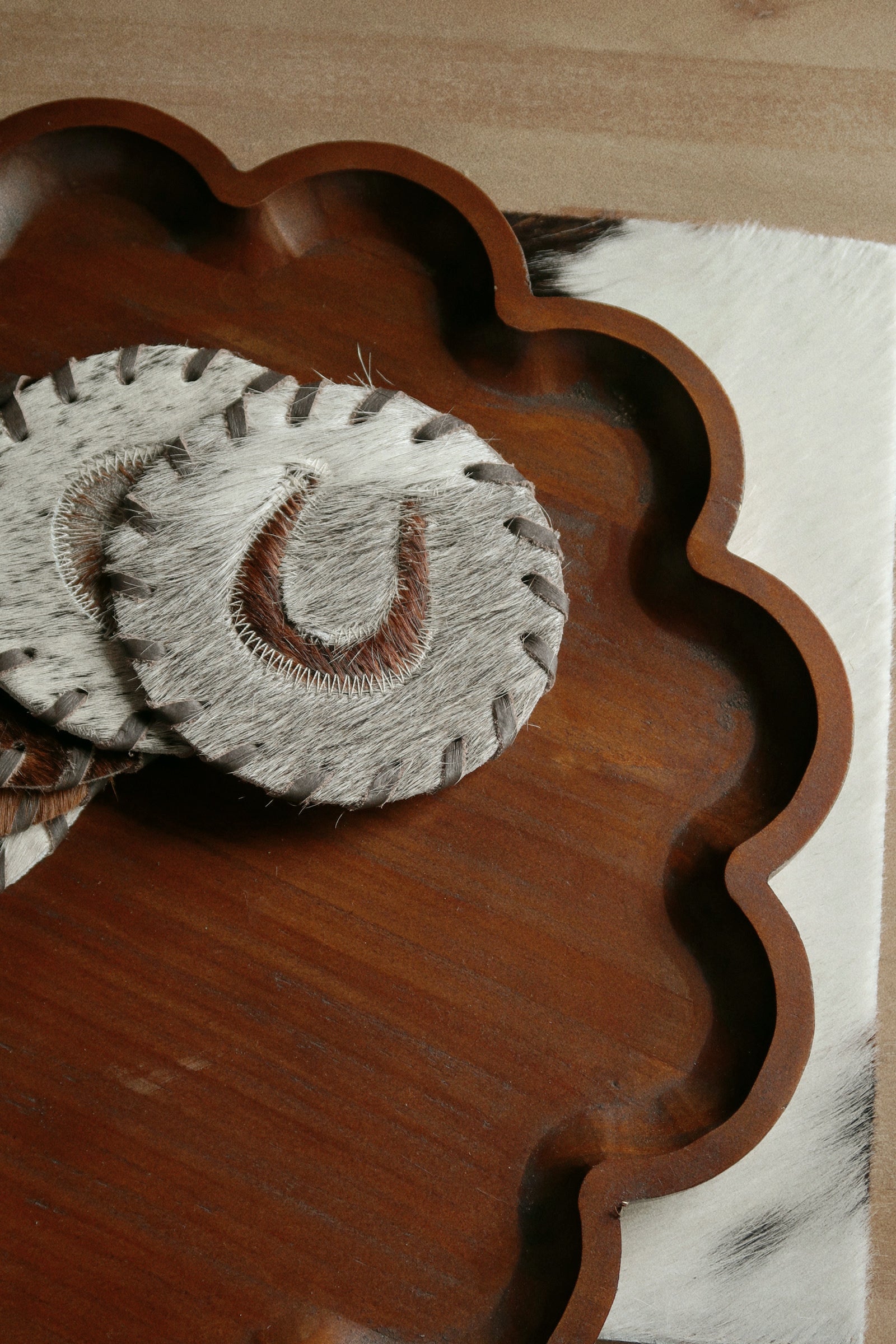 Petal Edged Tray - 2 Sizes