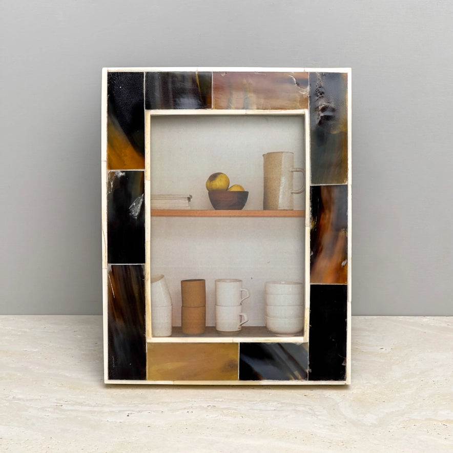 Enclosed Horn Photo Frame
