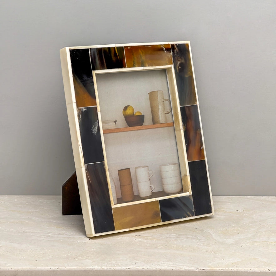 Enclosed Horn Photo Frame