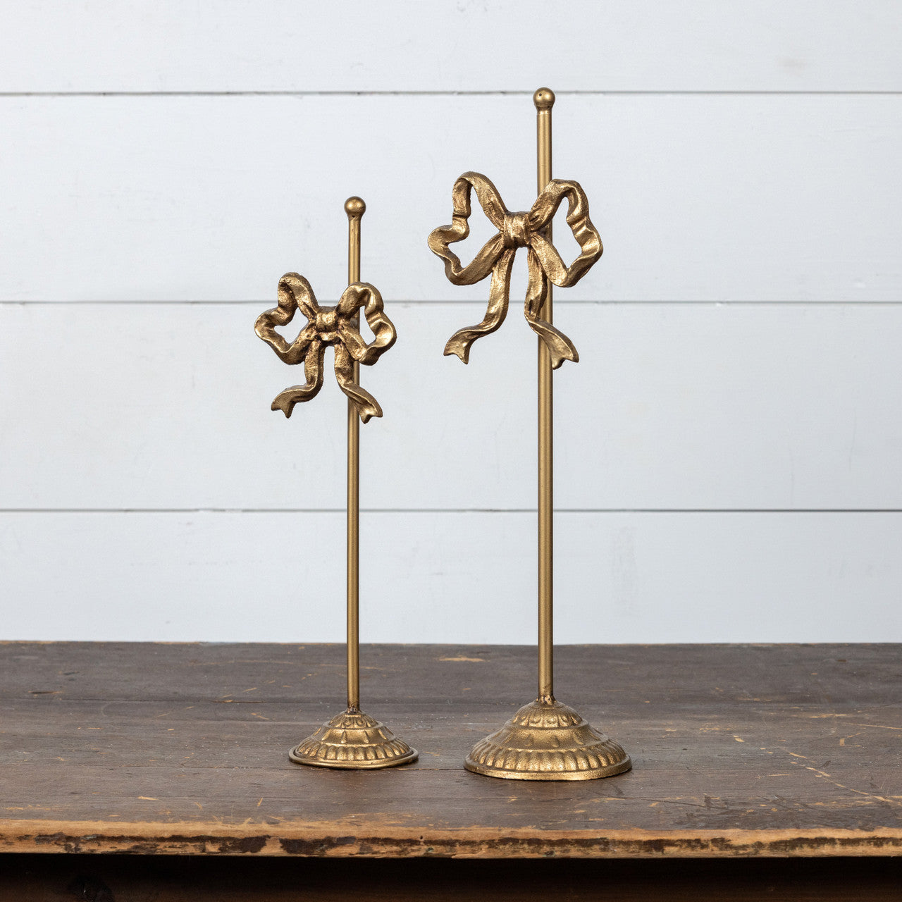 Gold Bow Wreath Stand - 2 Sizes